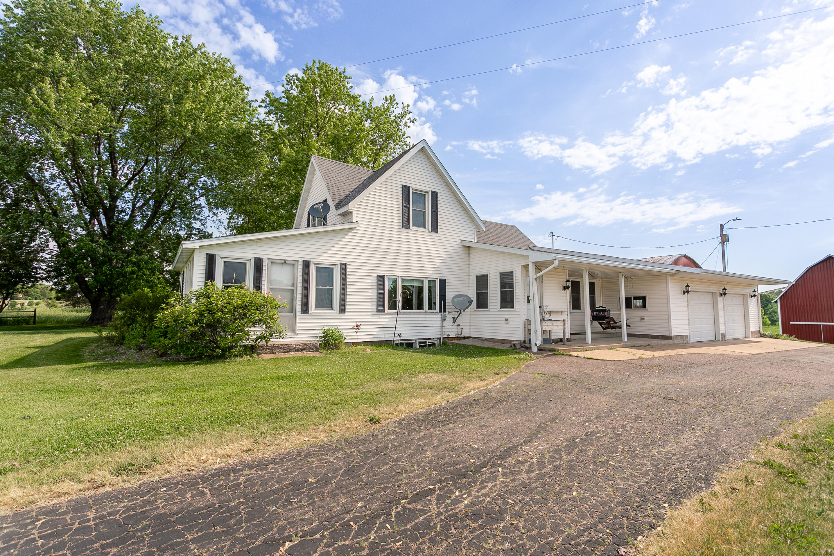 N14386 Town Line Road Cleveland, WI 54741 - Photo 2 of 50 001