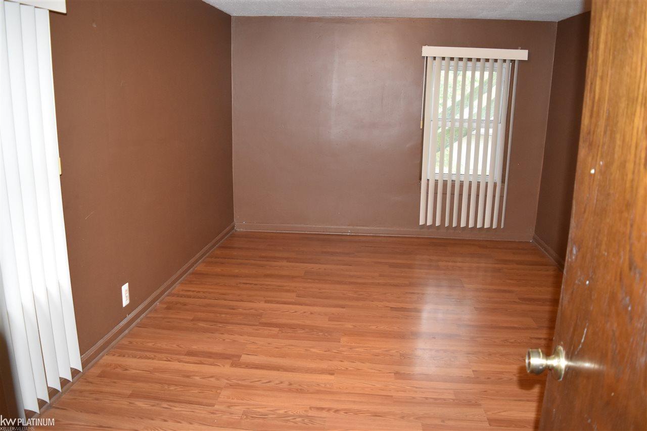 80461 Belle River Road Memphis, MI 48041 - Photo 19 of 55 31333454-18.JPG