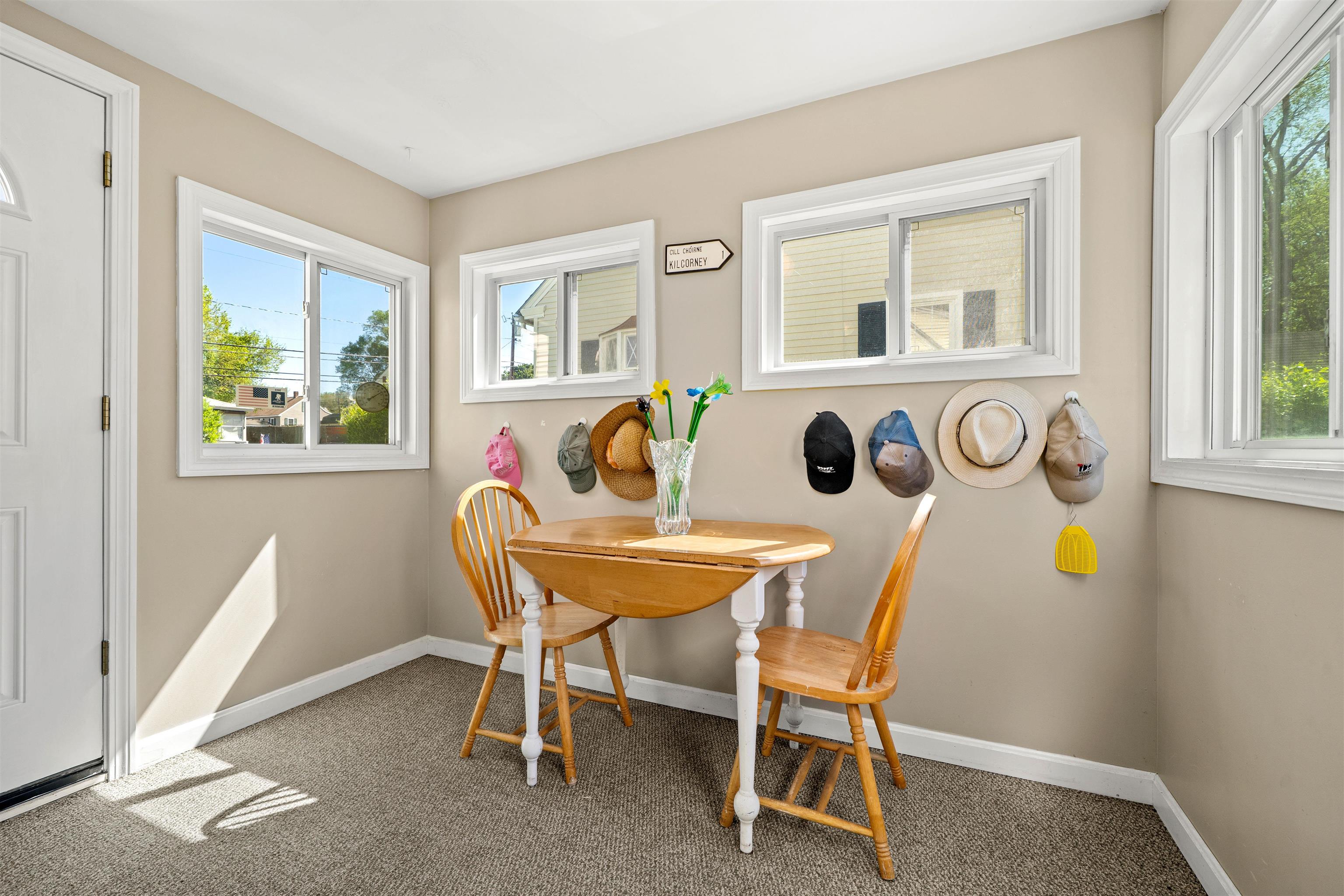 267 Cilley Road Manchester, NH 03103 - Photo 2 of 29 Gallery Image 2