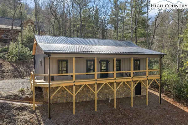 $520,000 | 162 Shady Oak Lane, West Jefferson, NC 28694