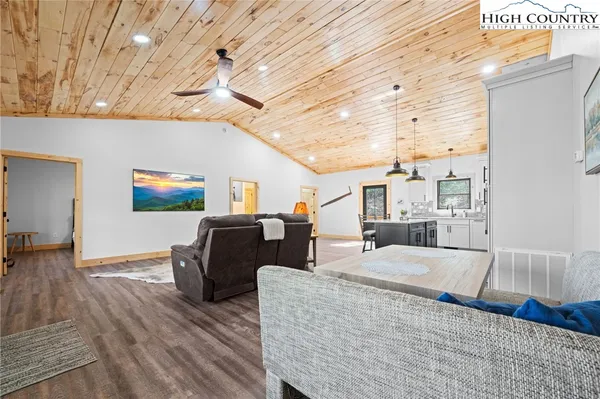 $520,000 | 162 Shady Oak Lane, West Jefferson, NC 28694