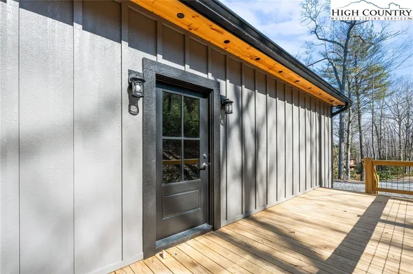 $520,000 | 162 Shady Oak Lane, West Jefferson, NC 28694