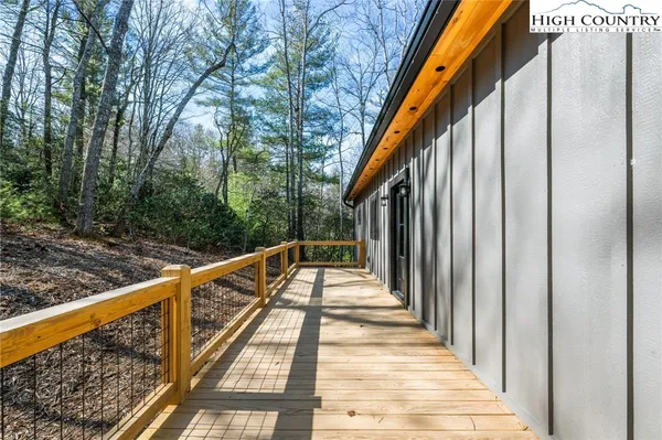 $520,000 | 162 Shady Oak Lane, West Jefferson, NC 28694