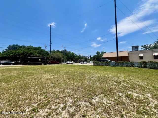 1851 Pass Road Biloxi, MS 39531 - Photo 18 of 36 IMG_0406