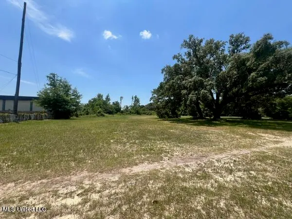 $725,000 | 1851 Pass Road, Biloxi, MS 39531