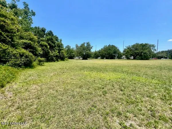 $725,000 | 1851 Pass Road, Biloxi, MS 39531