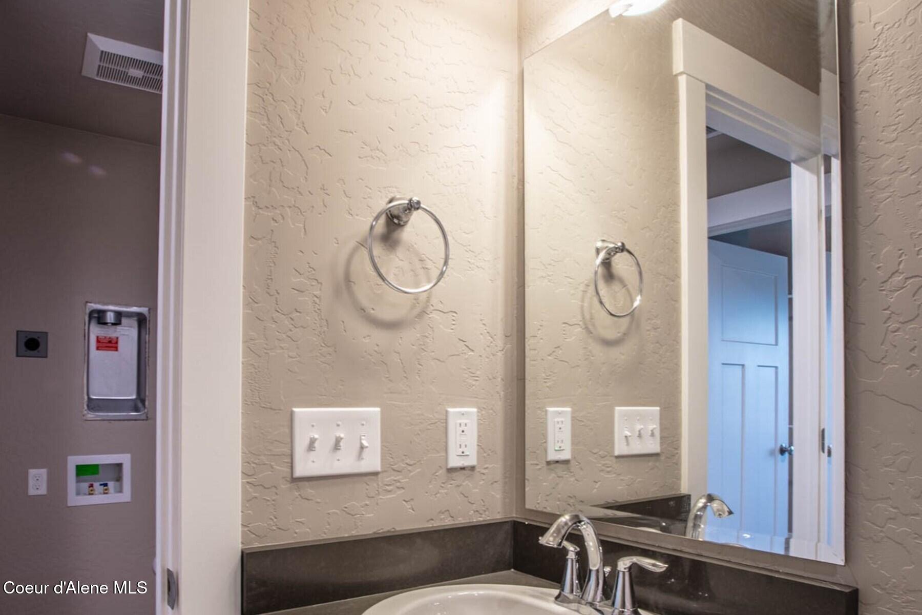 1650 Irvine Way Sandpoint, ID 83864 - Photo 20 of 34 2nd Full Bath