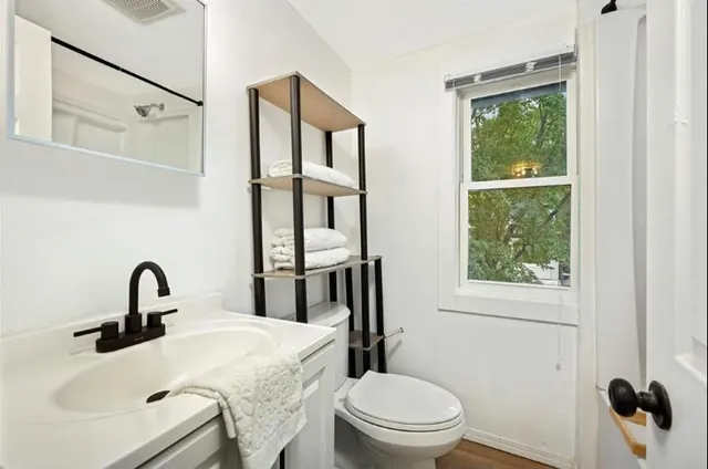 $245,900 | 1501 North Logan Avenue, Minneapolis, MN 55411