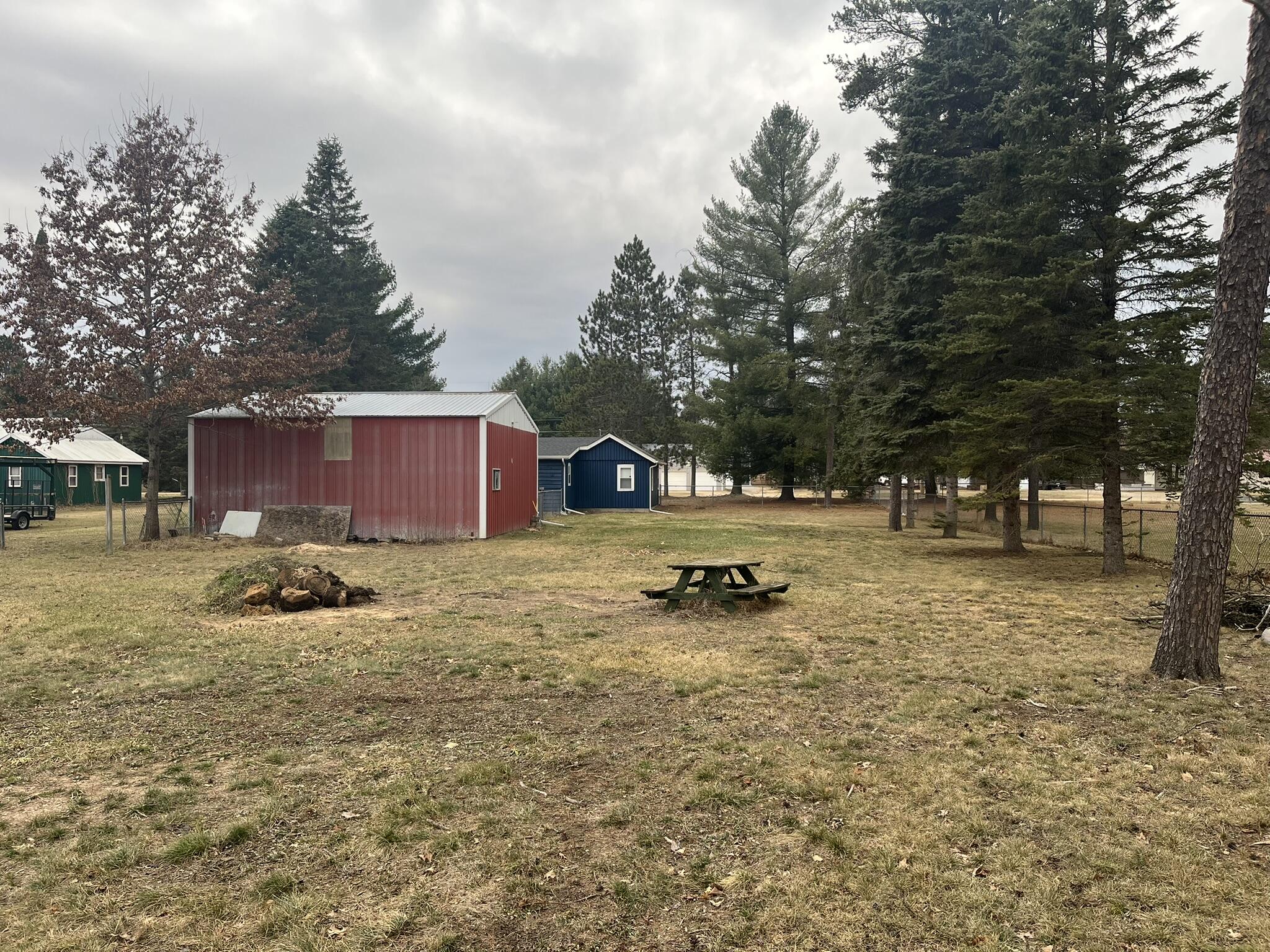 3942 Woods Road Harrison, MI 48625 - Photo 20 of 25 Backyard west
