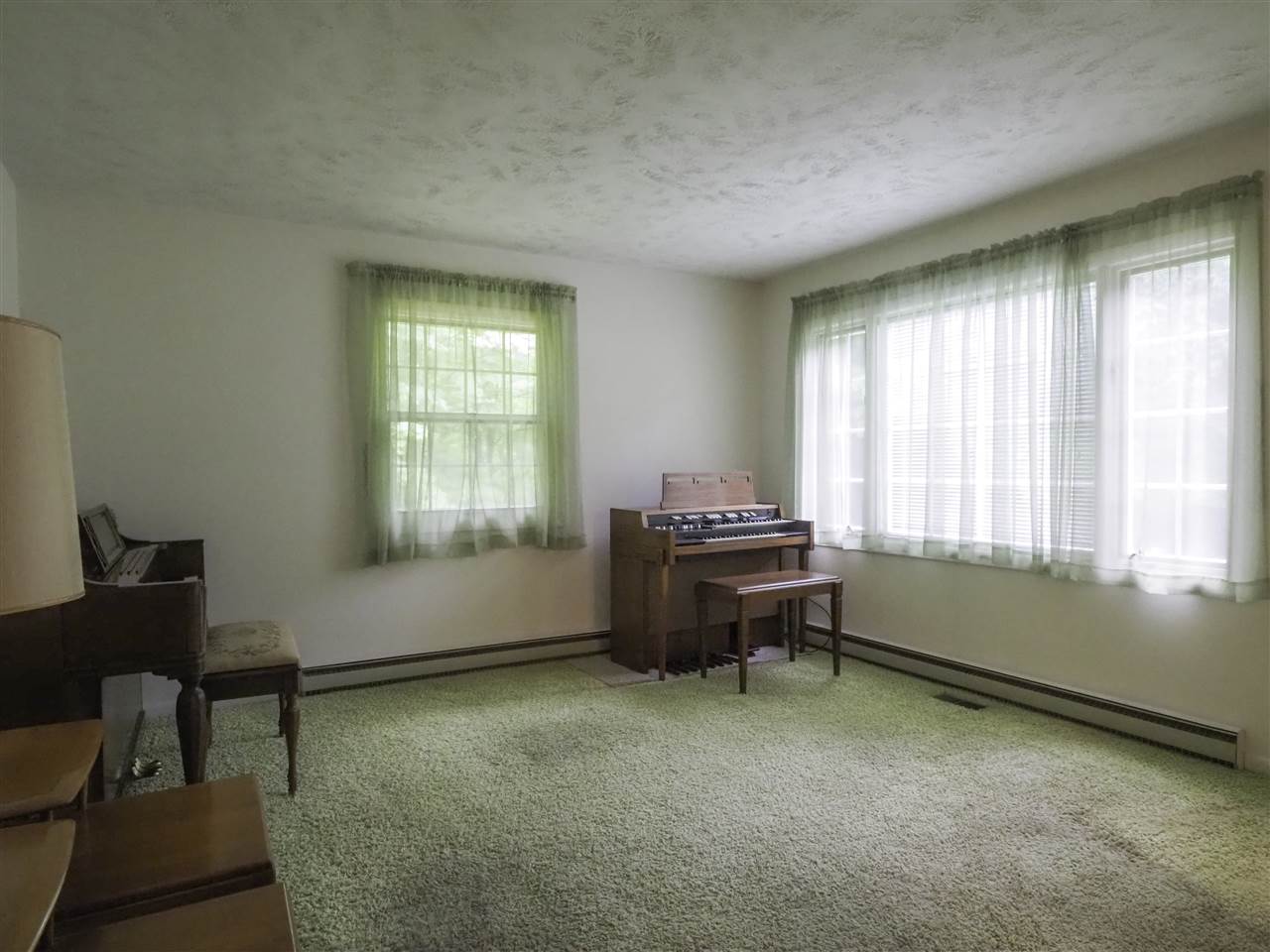1349 West Long Lake Road Traverse City, MI 49685 - Photo 12 of 49 1876263-11.JPG