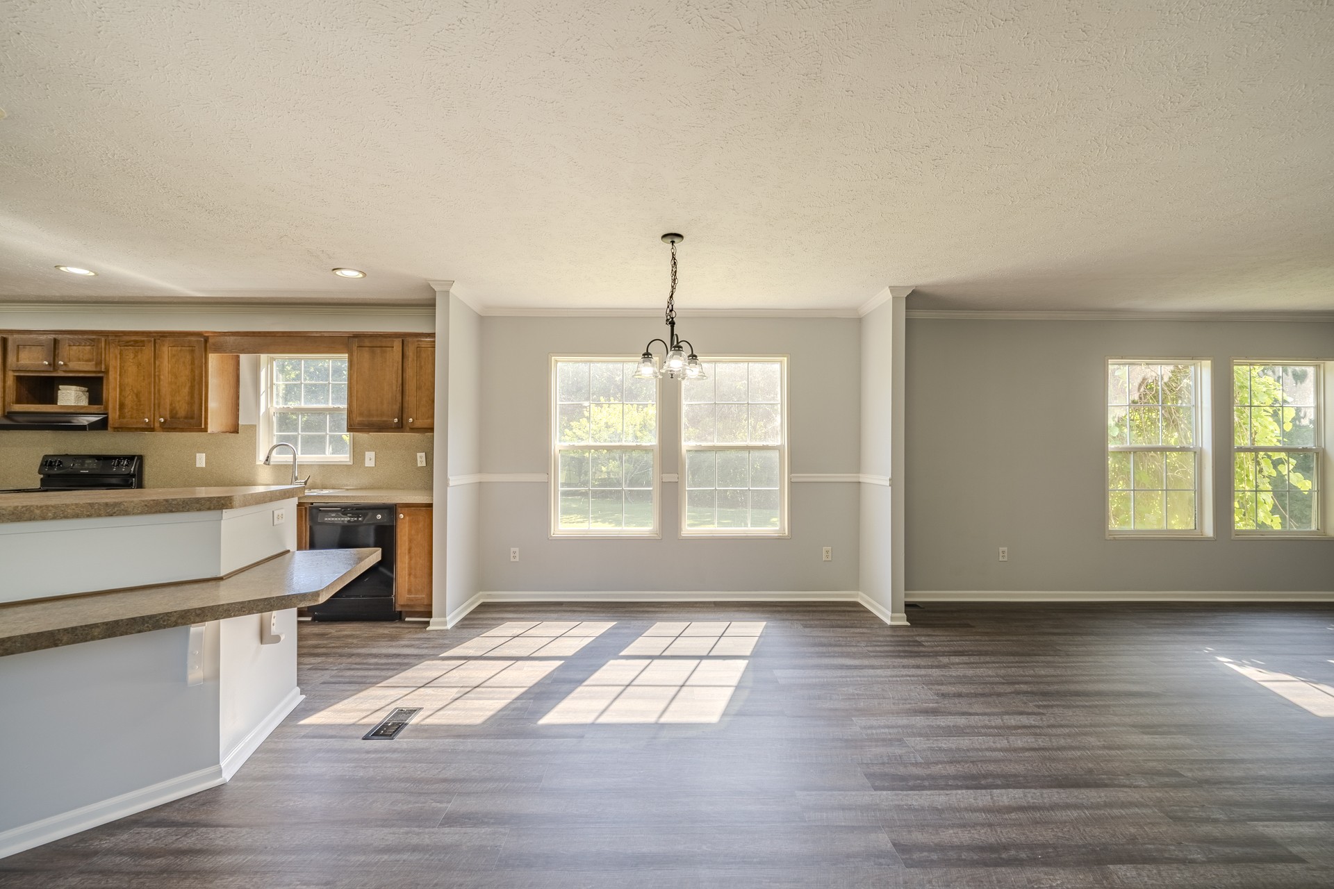 1125 Clifft Road Bolivar, TN 38008 - Photo 10 of 78