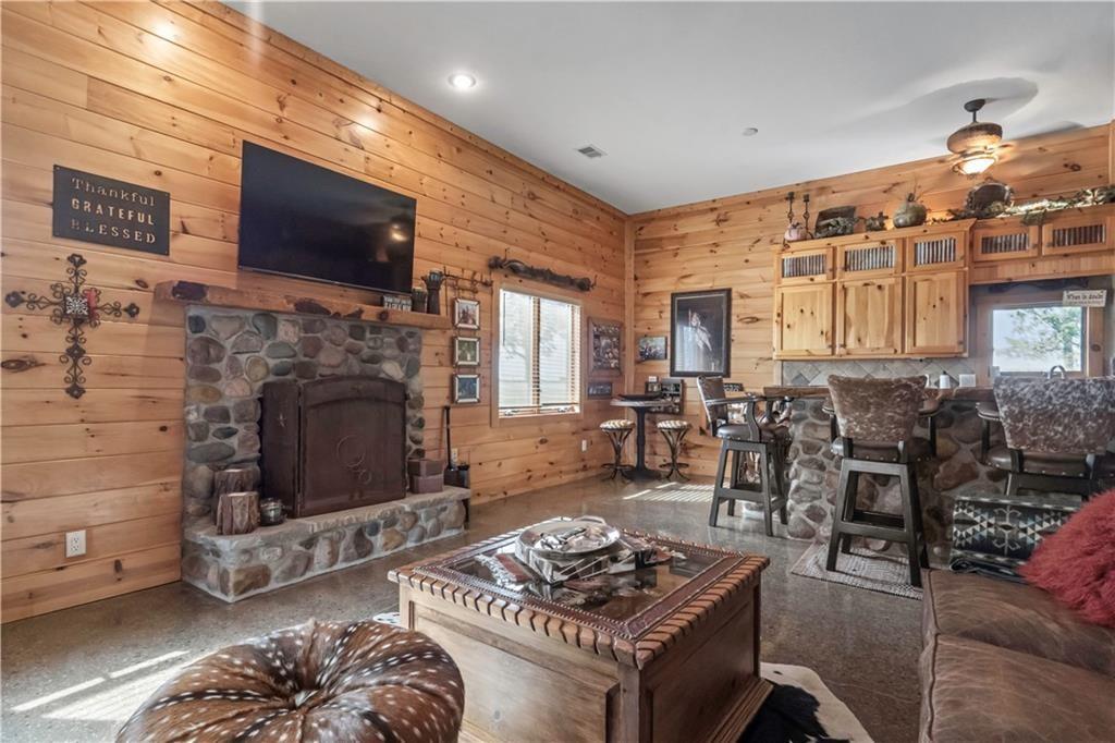 25345 Harmony Road Paola, KS 66071 - Photo 9 of 54