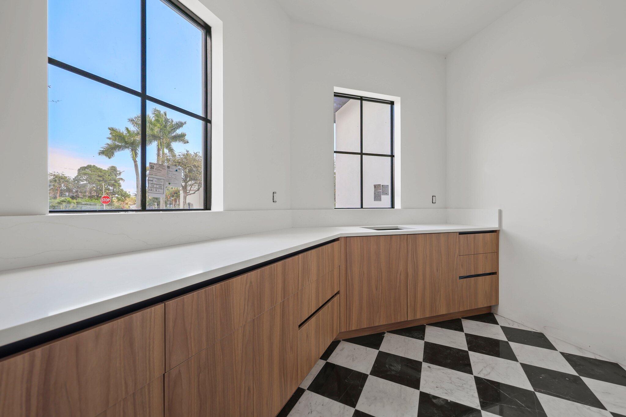 298 Northeast 8th Street Boca Raton, FL 33432 - Photo 18 of 48 1st Floor Laundry Room Alt