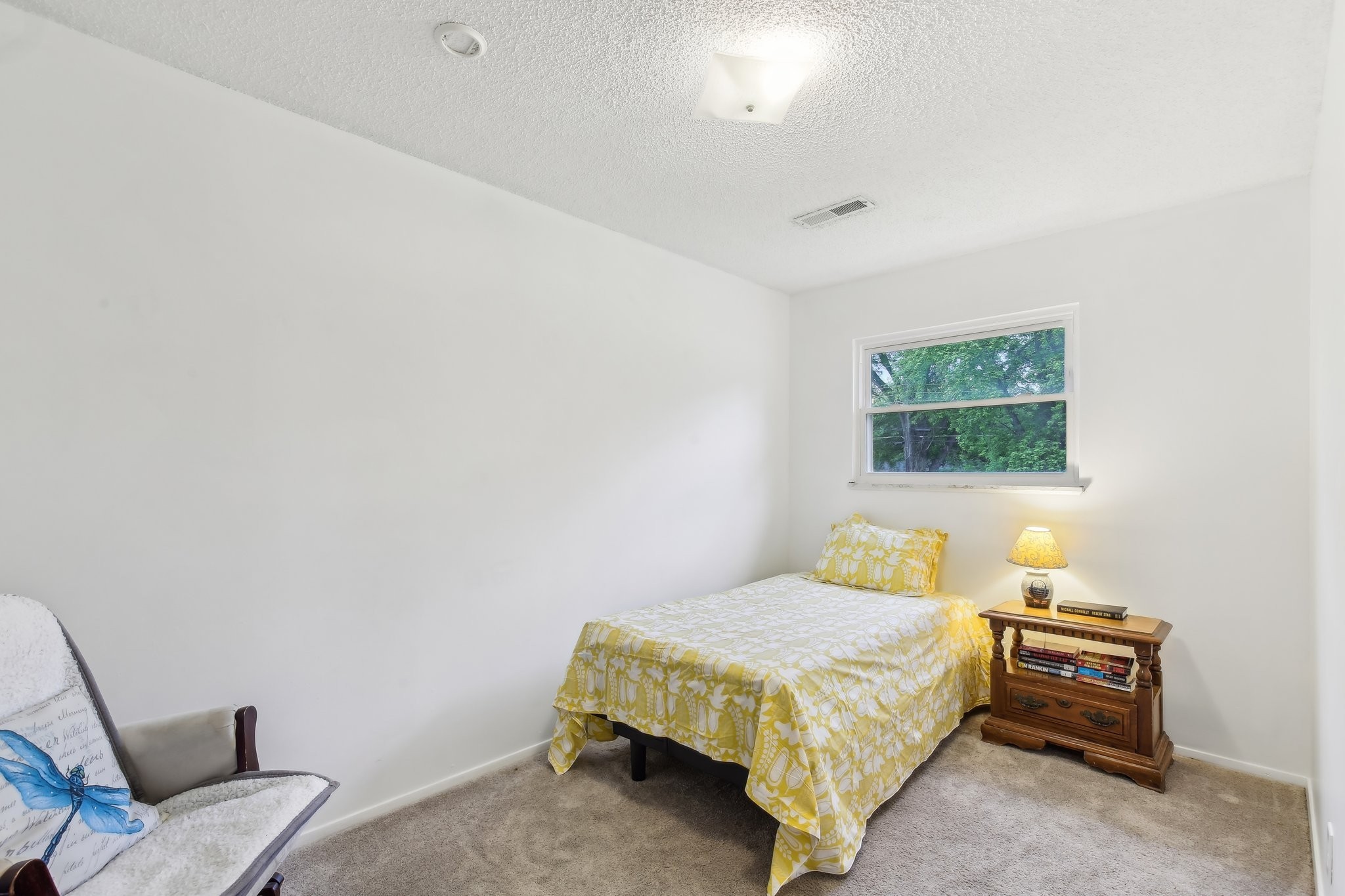 144 Airport Road Clarksville, TN 37042 - Photo 25 of 49 a bedroom with a bed and a window