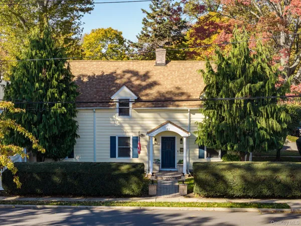$999,000 | Undisclosed Address, Westbury, NY 11590