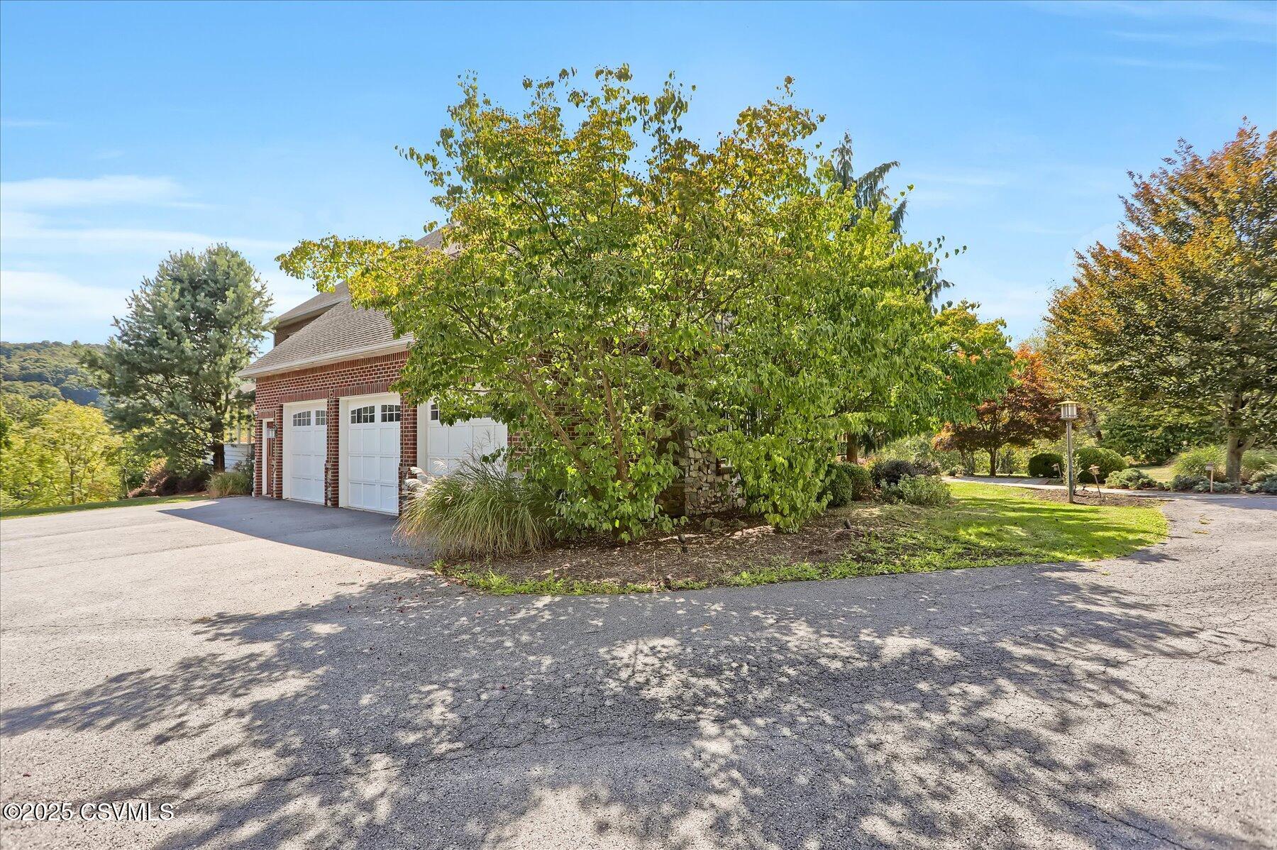 205 York Road Lewisburg, PA 17837 - Photo 6 of 86