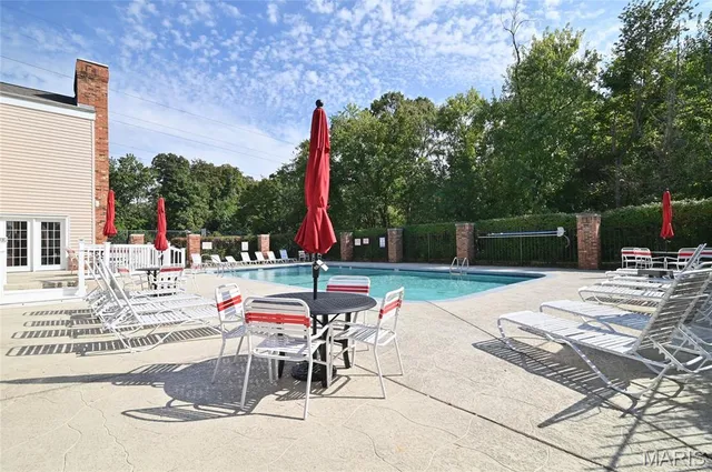 $1,800 | 1005 Pocono Trail, Ballwin, MO 63021