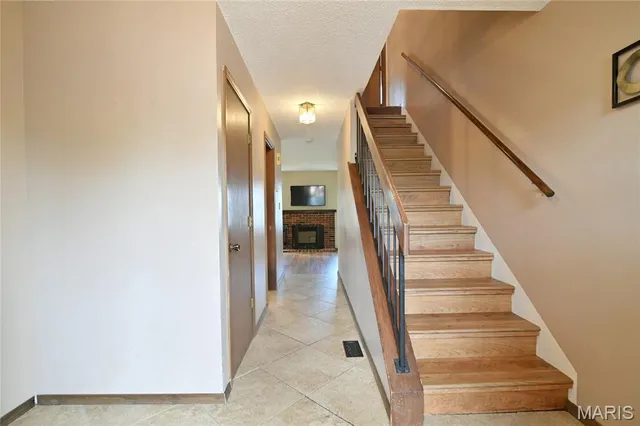 $1,800 | 1005 Pocono Trail, Ballwin, MO 63021