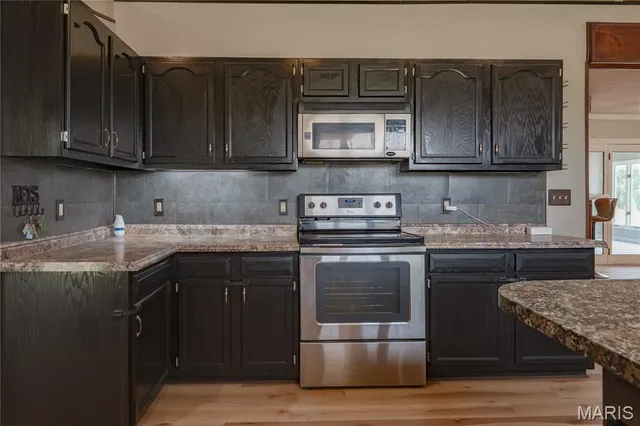 $585,000 | 5171 Old Alton Edwardsville Road, Edwardsville, IL 62025