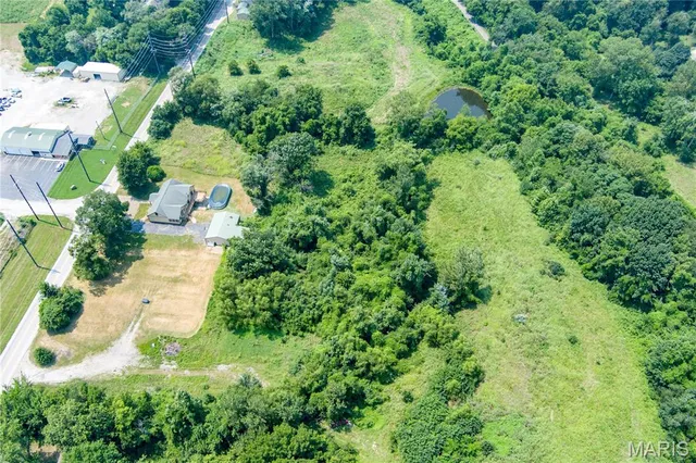 $585,000 | 5171 Old Alton Edwardsville Road, Edwardsville, IL 62025