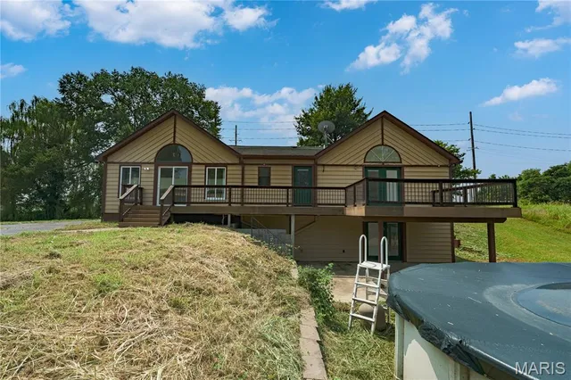 $585,000 | 5171 Old Alton Edwardsville Road, Edwardsville, IL 62025