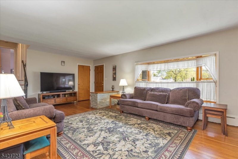 58 Wilson Road Somerset, NJ 08873 - Photo 5 of 50