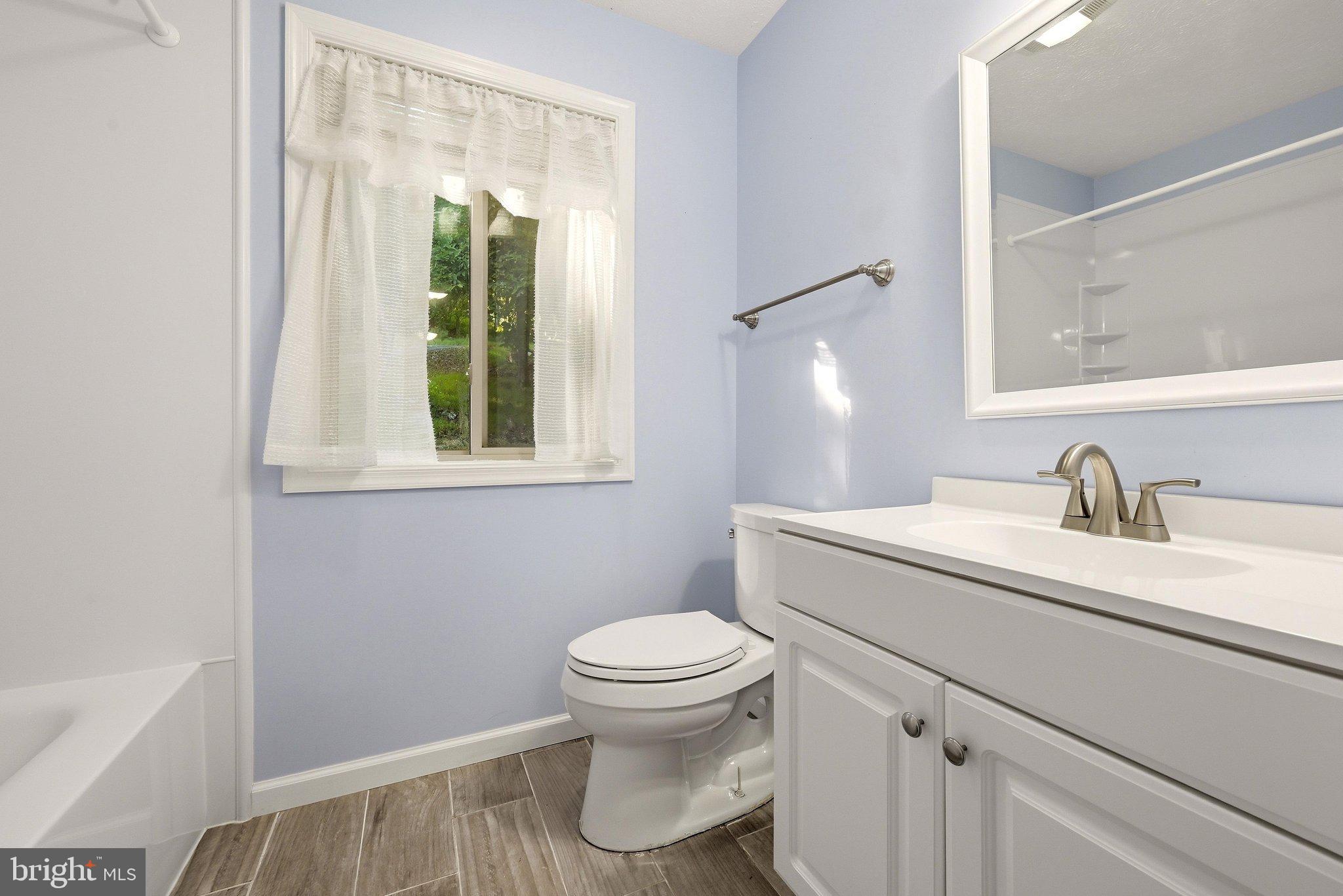 337 Chestnut Trail Road Front Royal, VA 22630 - Photo 37 of 56 Bathroom