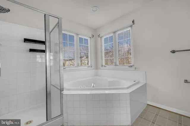 $3,950 | 43654 Kenai Court, Chantilly, VA 20152