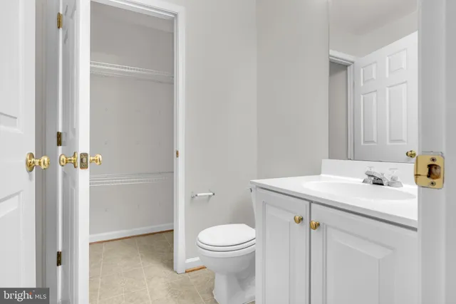 $3,950 | 43654 Kenai Court, Chantilly, VA 20152