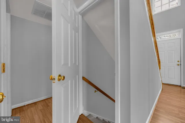 $3,950 | 43654 Kenai Court, Chantilly, VA 20152