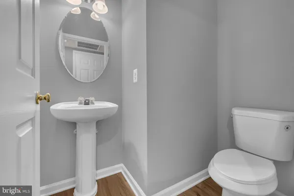 $3,950 | 43654 Kenai Court, Chantilly, VA 20152