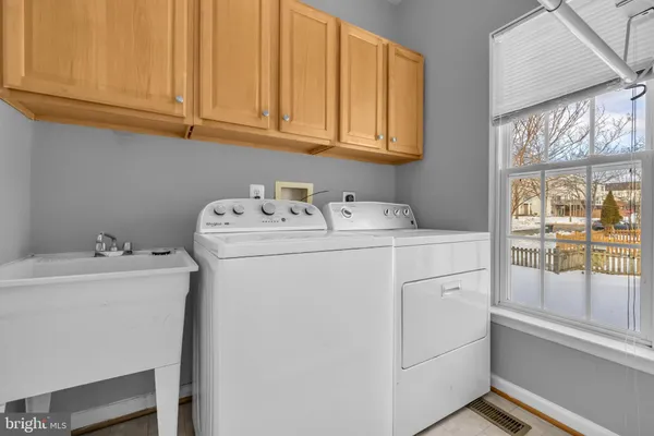 $3,950 | 43654 Kenai Court, Chantilly, VA 20152