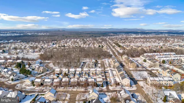 $3,950 | 43654 Kenai Court, Chantilly, VA 20152