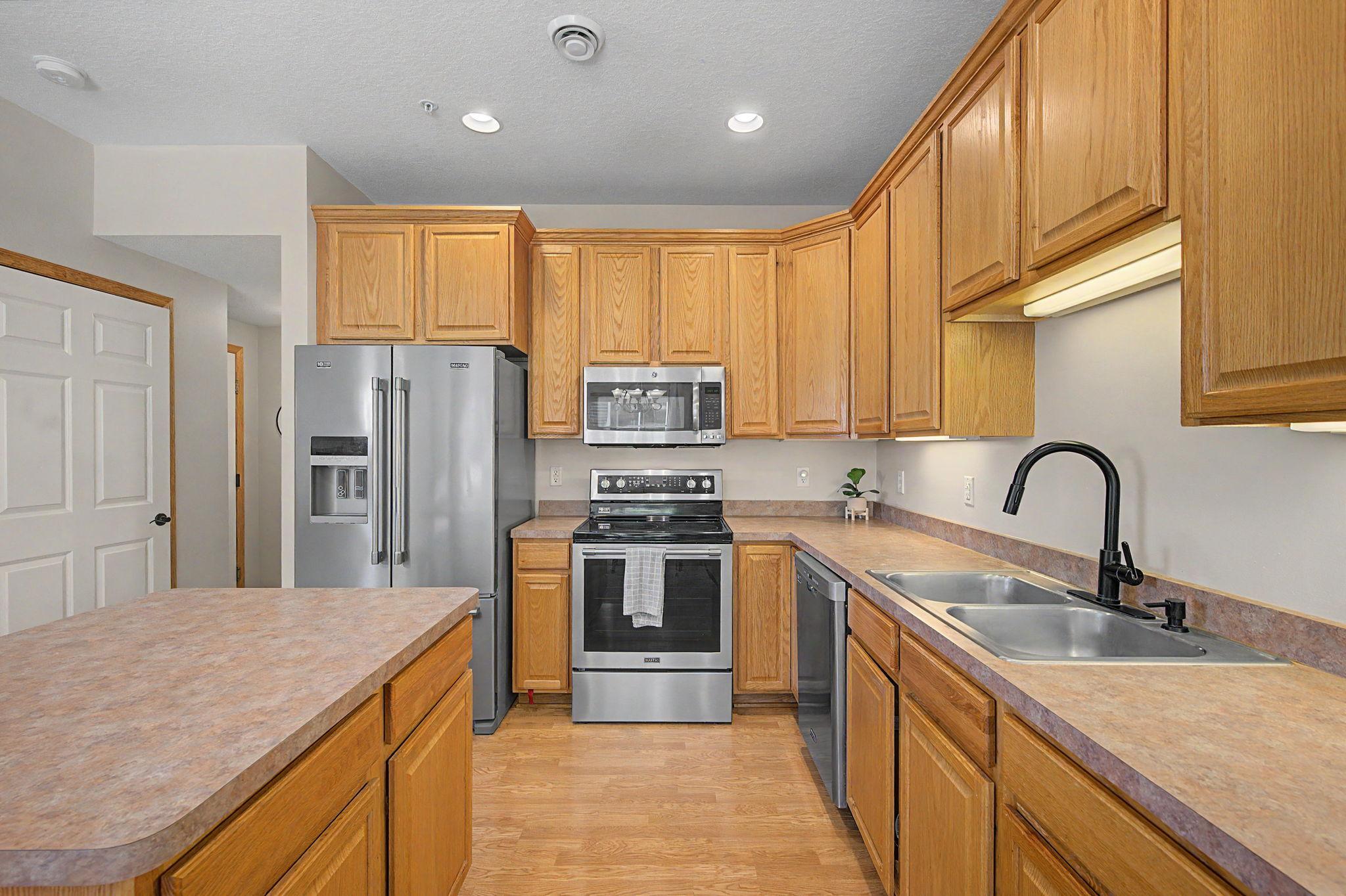 9202 Spirit Hills Road Monticello, MN 55362 - Photo 12 of 26