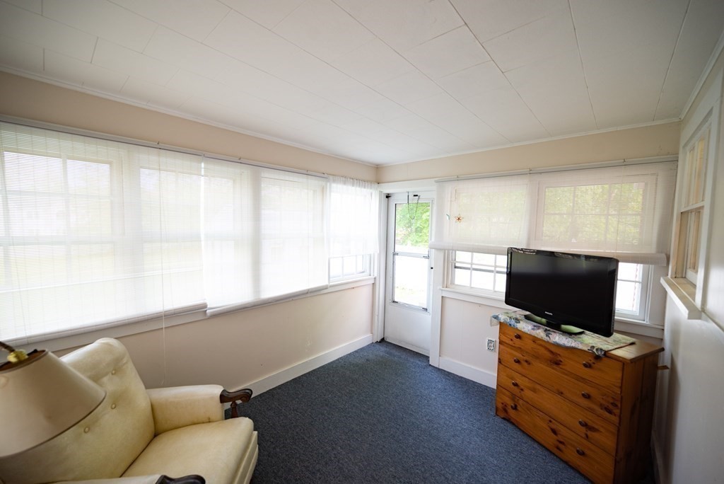 91 Marshall Road Fitchburg, MA 01420 - Photo 14 of 28 Gallery Image 14