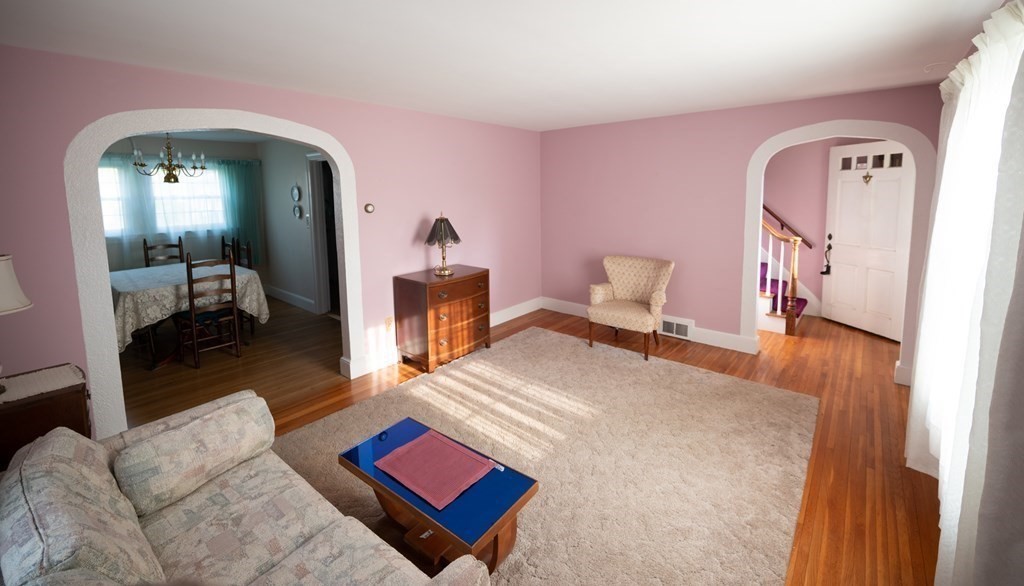 91 Marshall Road Fitchburg, MA 01420 - Photo 5 of 28 Gallery Image 5