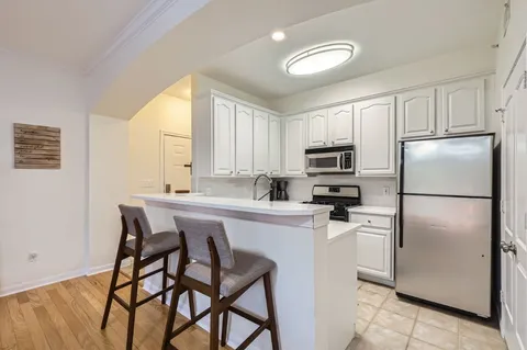$325,000 | 9525 North Capital Of Texas Highway, Unit 625, Austin, TX 78759