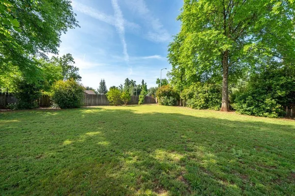 $380,000 | 1827 Bembow Drive, Redding, CA 96002