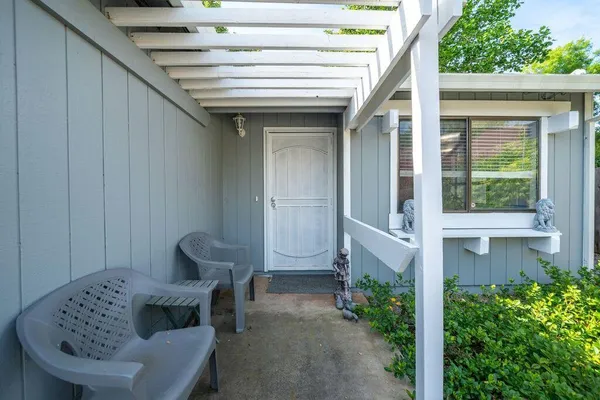 $380,000 | 1827 Bembow Drive, Redding, CA 96002
