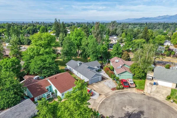 $380,000 | 1827 Bembow Drive, Redding, CA 96002