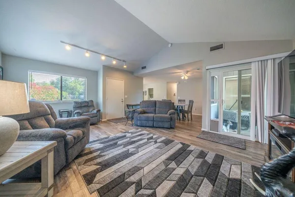 $380,000 | 1827 Bembow Drive, Redding, CA 96002