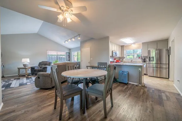$380,000 | 1827 Bembow Drive, Redding, CA 96002