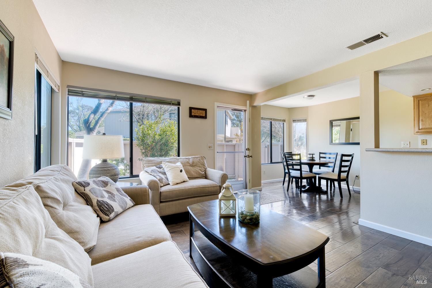 29 Sailmaker Court San Rafael, CA 94903 - Photo 15 of 22