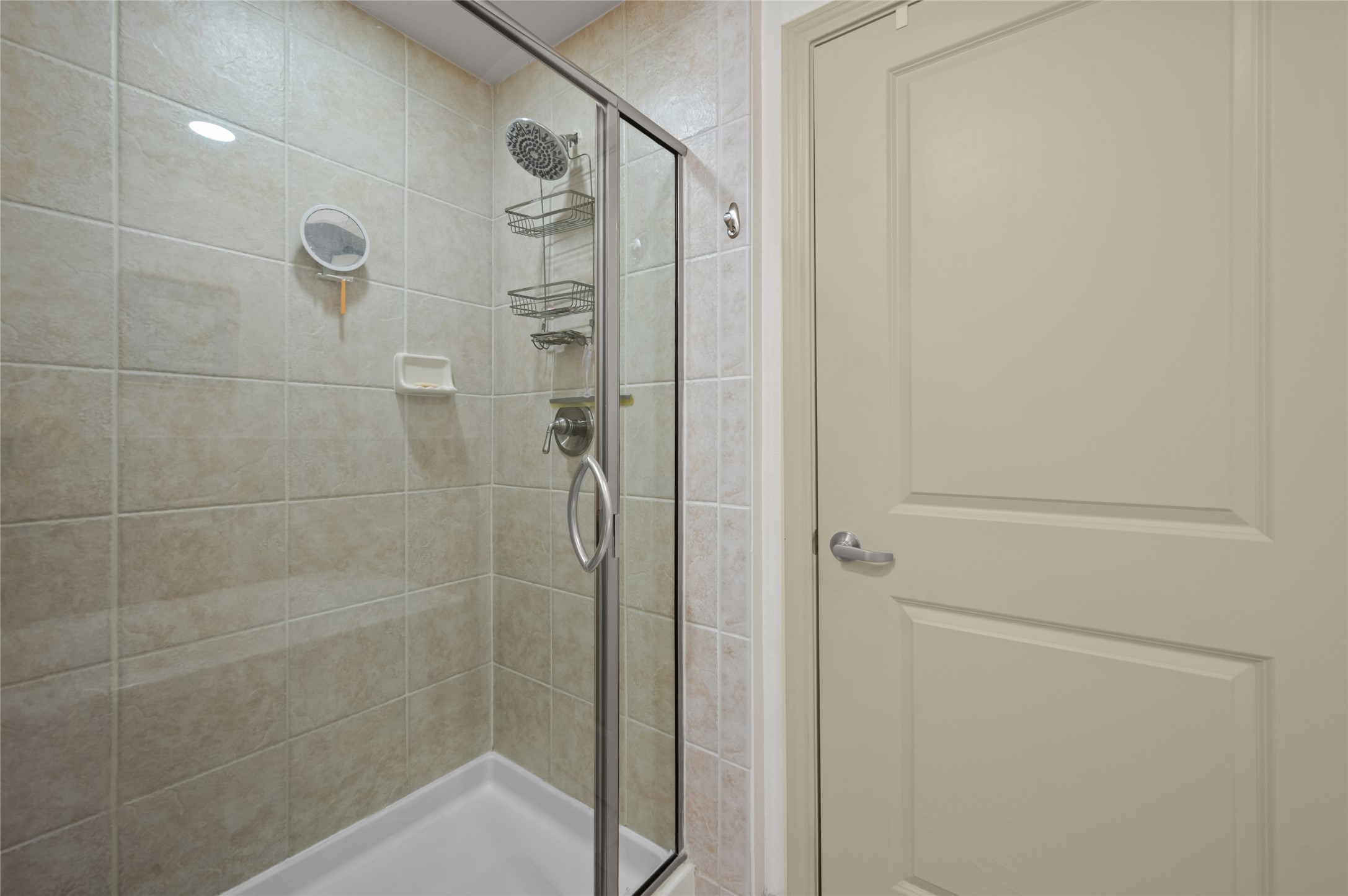 505 Jackson Hill Street, Unit 206 Houston, TX 77007 - Photo 19 of 35 a bathroom with a shower