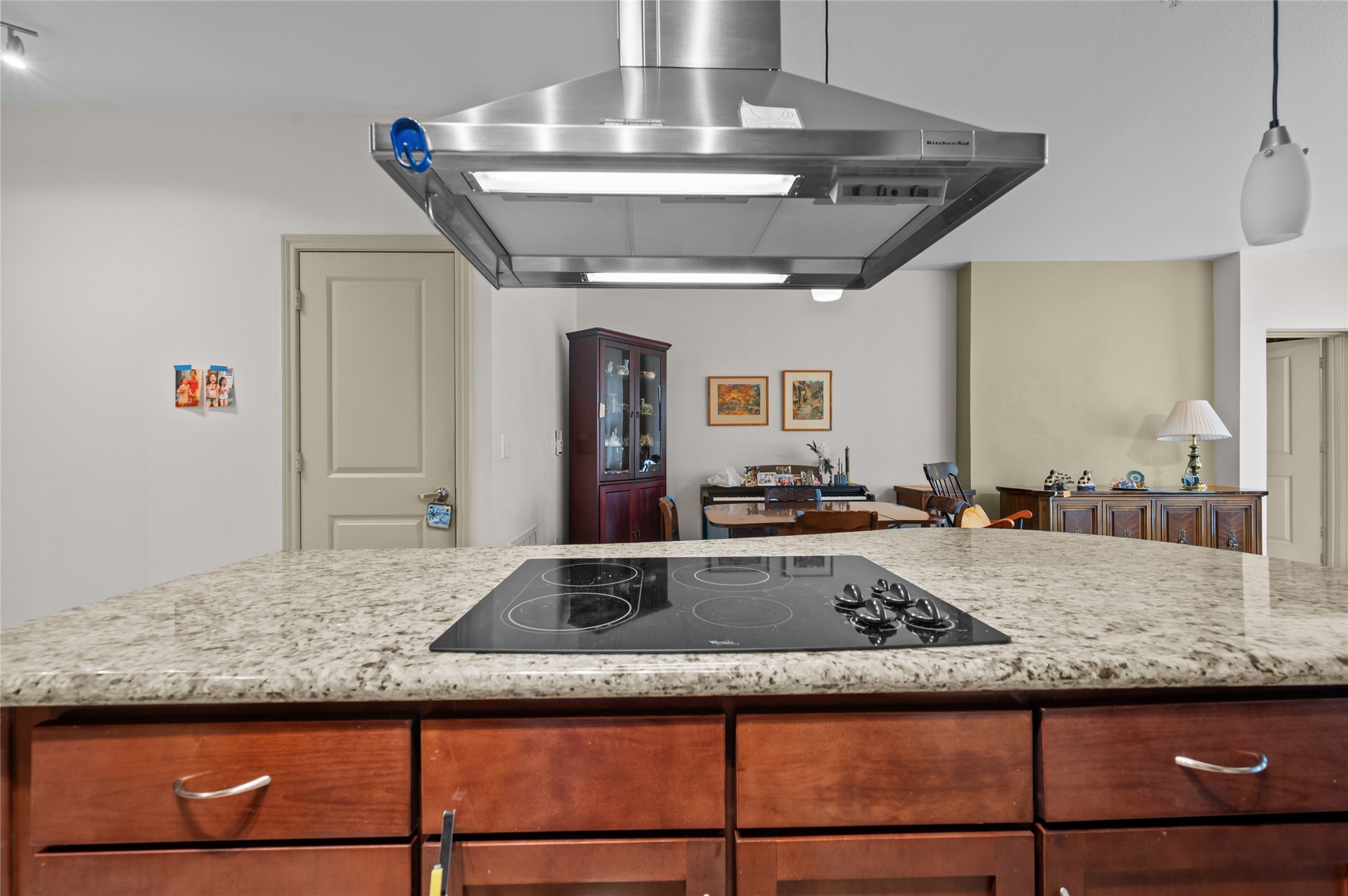505 Jackson Hill Street, Unit 206 Houston, TX 77007 - Photo 6 of 35 a view of a kitchen counter