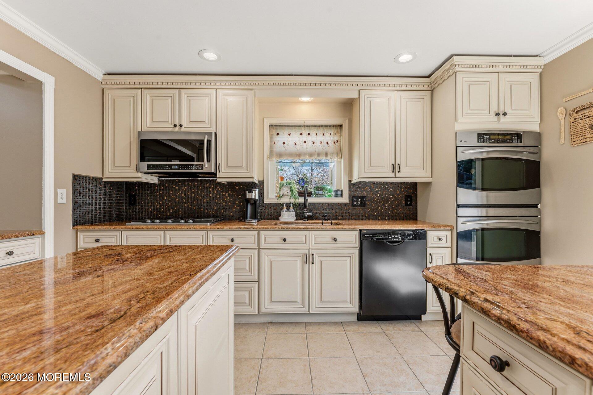 179 Docare Road Jackson, NJ 08527 - Photo 14 of 46 016_dsc09510_37