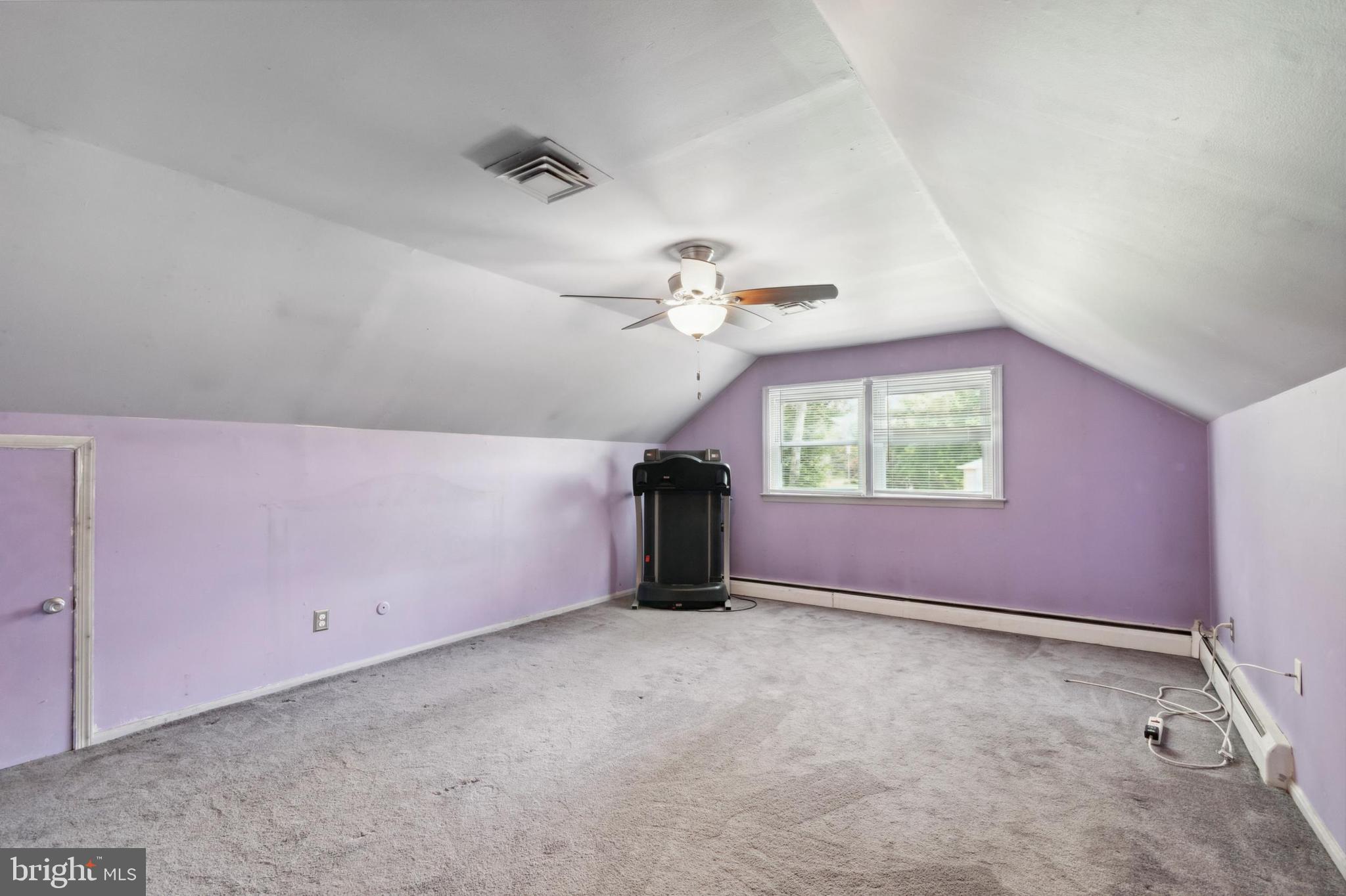 610 Brookhaven Road Wallingford, PA 19086 - Photo 18 of 25 a view of an empty room with a window