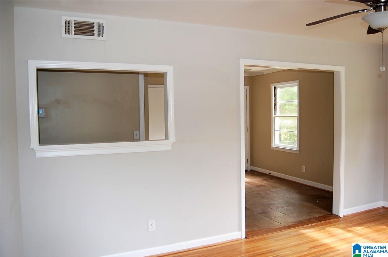 932 2nd Avenue Southwest Alabaster, AL 35007 - Photo 4 of 8