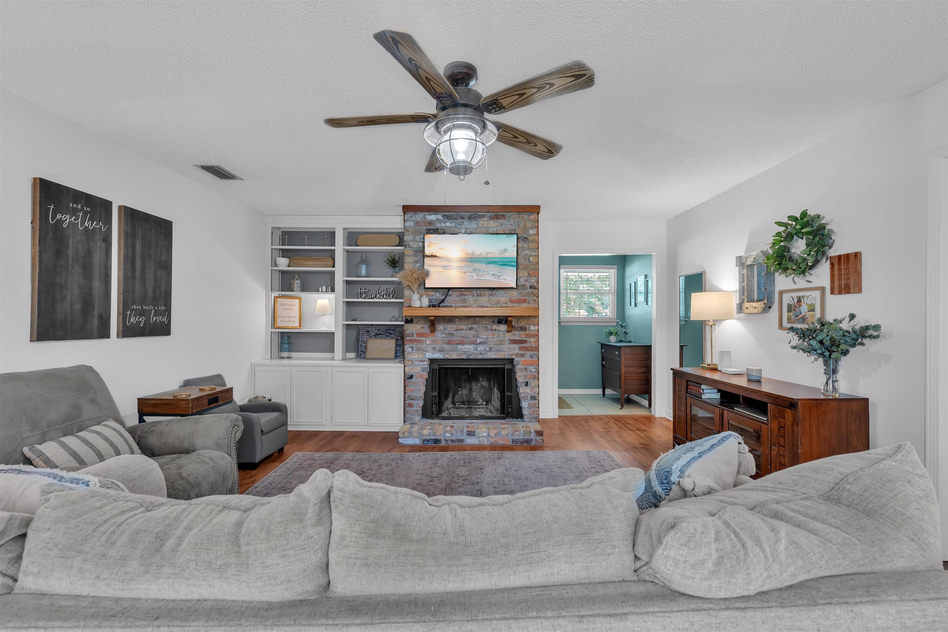 7395 Oak Drive Foley, AL 36535 - Photo 6 of 30 Living Room