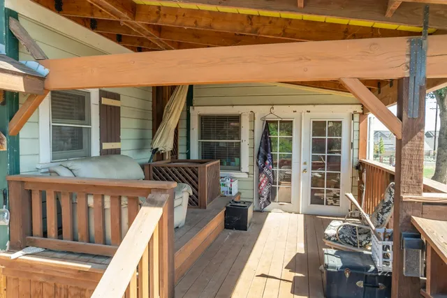 a view of a wooden fence
